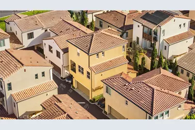 81 Strawberry Grv, Irvine, CA 92620 - Photo 35