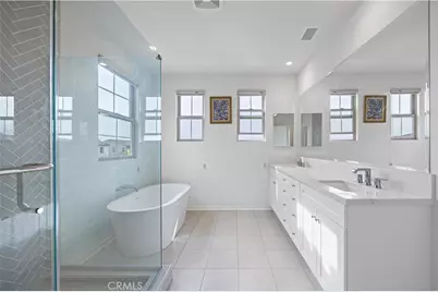 112 Sunnyside, Irvine, CA 92618 - Photo 17