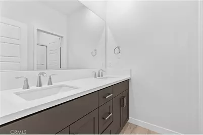 430 Transport, Tustin, CA 92782 - Photo 25