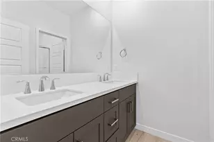 430 Transport, Tustin, CA 92782 - Photo 25