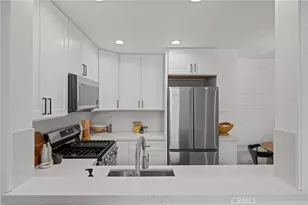 7 Rosa, Rancho Santa Margarita, CA 92688 - Photo 11