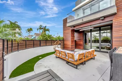 620 Huntington Street, Huntington Beach, CA 92648 - Photo 3