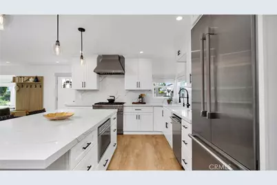 308 E 18th Street, Costa Mesa, CA 92627 - Photo 17