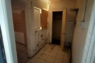 142 W 58th, Los Angeles, CA 90037 - Photo 11