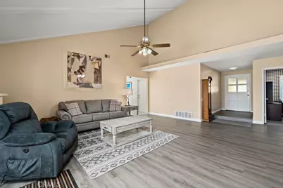 24402 Chrisanta Drive, Mission Viejo, CA 92691 - Photo 11