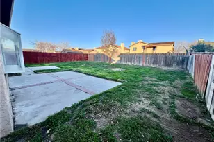 43632 Serenity Ct, Lancaster, CA 93535 - Photo 15