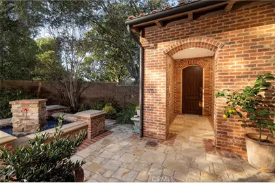 46 Woods Trail, Irvine, CA 92603 - Photo 3