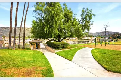 23895 Lake Vista, Moreno Valley, CA 92557 - Photo 53