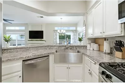 23 Paseo Estrellas, Rancho Santa Margarita, CA 92688 - Photo 17