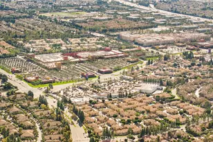 13050 Arborwalk Ln, Tustin, CA 92782 - Photo 37