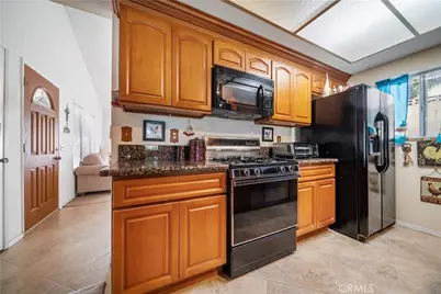 6275 Sapphire Street, Rancho Cucamonga, CA 91701 - Photo 11