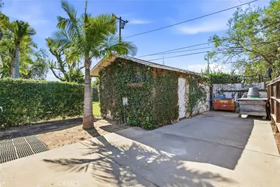 1062 El Camino, Santa Ana, CA 92705 - Photo 13