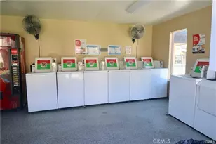 801 S Lyon St, Santa Ana, CA 92705 - Photo 15