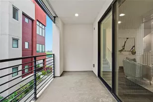 167 Waypoint, Tustin, CA 92782 - Photo 27