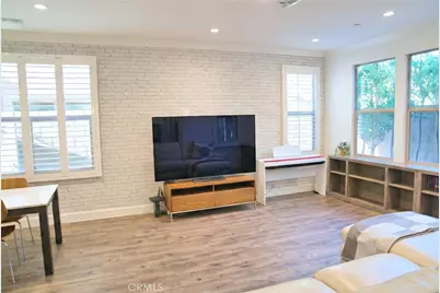 109 Sugar Cane, Irvine, CA 92620 - Photo 3