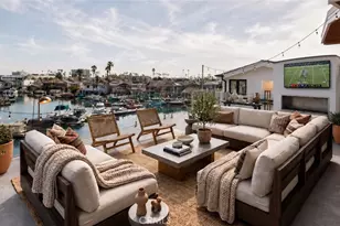 44 Balboa, Newport Beach, CA 92663 - Photo 3