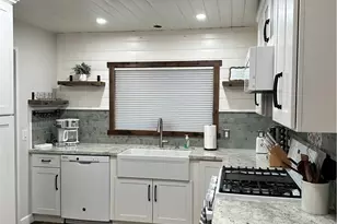 362 Heliotrope, Lake Arrowhead, CA 92352 - Photo 3