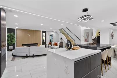 4664 Hazelnut Avenue, Seal Beach, CA 90740 - Photo 5