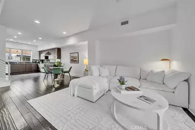 726 Rockefeller, Irvine, CA 92612 - Photo 3