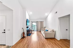 3573 W Greentree Cir, Anaheim, CA 92804 - Photo 9