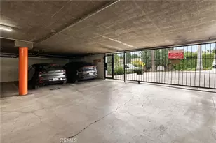 906 N Doheny, West Hollywood, CA 90069 - Photo 21