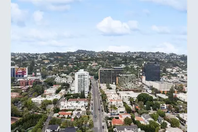 906 N Doheny #303, West Hollywood, CA 90069 - Photo 29
