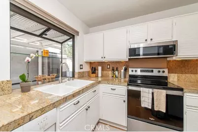 24 Millstone, Irvine, CA 92606 - Photo 11