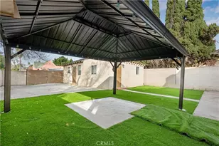 6325 Alviso Ave, Los Angeles, CA 90043 - Photo 17