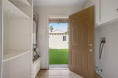 6325 Alviso Avenue, Los Angeles, CA 90043 - Photo 15