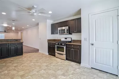 818 E Washington Avenue, San Jacinto, CA 92583 - Photo 5