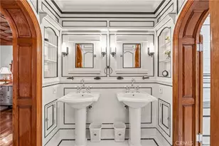 2074 Meadow View Ln, Costa Mesa, CA 92627 - Photo 27