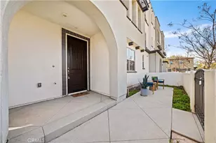 188 Fixie, Irvine, CA 92618 - Photo 3