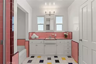 5857 Nagle, Sherman Oaks, CA 91401 - Photo 27