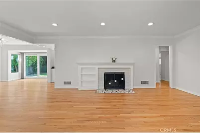 5857 Nagle, Sherman Oaks, CA 91401 - Photo 3