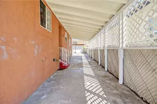 3451 Estrada, Los Angeles, CA 90023 - Photo 45