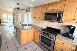 11 Dewberry, Rancho Santa Margarita, CA 92688 - Photo 5