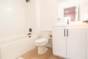 17952 Seaglass Dr, Huntington Beach, CA 92647 - Photo 23