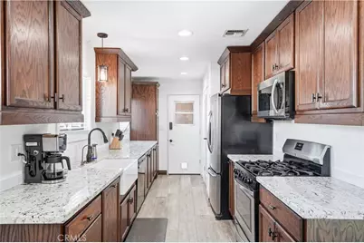 21005 Longworth, Lakewood, CA 90715 - Photo 7