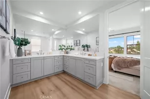 63 Longchamp, Irvine, CA 92602 - Photo 41