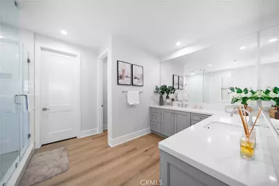 63 Longchamp, Irvine, CA 92602 - Photo 39