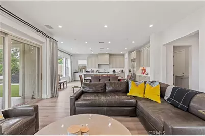 63 Longchamp, Irvine, CA 92602 - Photo 9