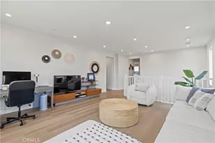 63 Longchamp, Irvine, CA 92602 - Photo 33