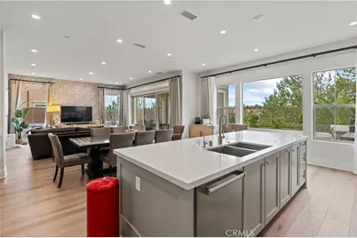 63 Longchamp, Irvine, CA 92602 - Photo 17