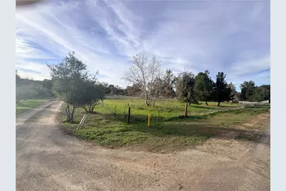 33 Rodeo Rd, Lake Elsinore, CA 92530 - Photo 5