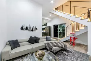 210 La Jolla, Newport Beach, CA 92663 - Photo 47