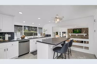 7 Nantucket, Irvine, CA 92620 - Photo 17