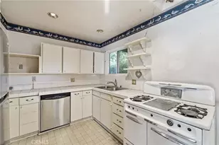 8226 Fenwick St, Sunland, CA 91040 - Photo 7