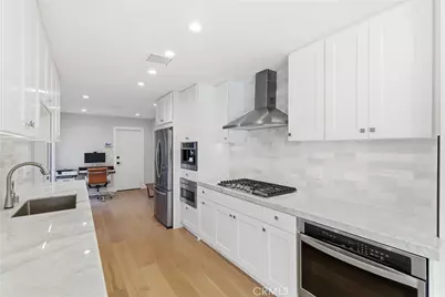 3 Rue Cannes, Newport Beach, CA 92660 - Photo 9