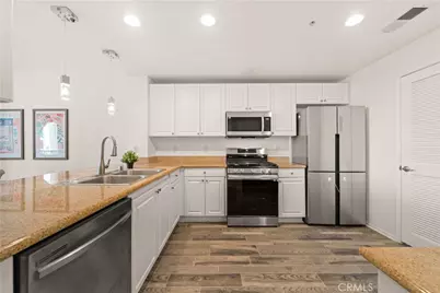 2250 Watermarke, Irvine, CA 92612 - Photo 13