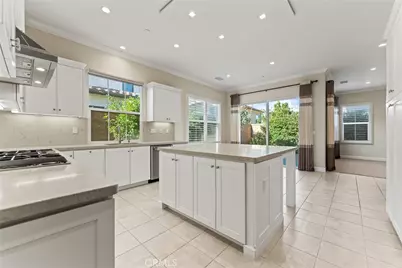 105 Landover, Irvine, CA 92620 - Photo 5